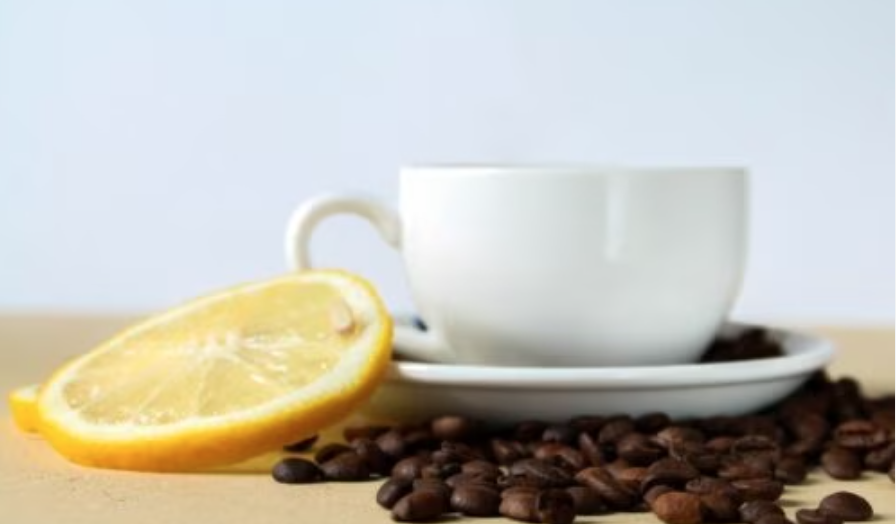 Caffè e limone: una combinazione top per la salute maschile!